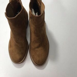 Forever 21 Brown Suede Ankle Boots Size 7.5 SB-02